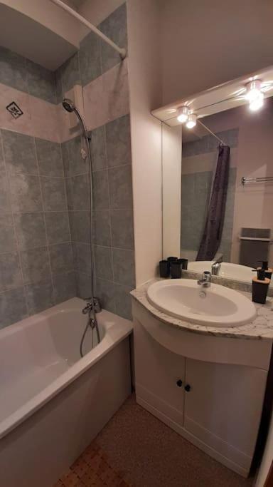 Superbe Appartement La Joue Du Loup Centre, 6 Personnes, Avec Parking Prive Saint-Étienne-en-Dévoluy Εξωτερικό φωτογραφία